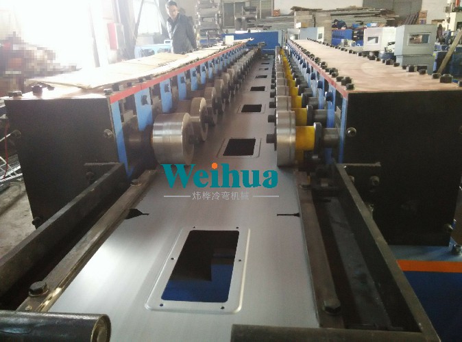 配電箱一次成型機(jī)、自動(dòng)生產(chǎn)線