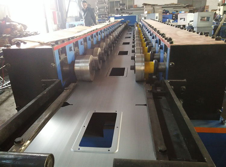 配電箱自動(dòng)成型機(jī) 配電箱自動(dòng)成型機(jī)