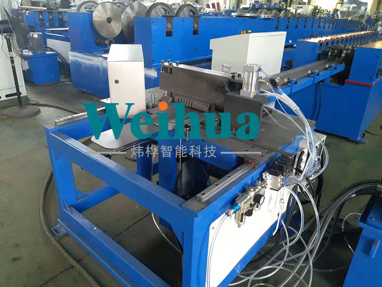 消防箱自動生產(chǎn)流水線-消防箱成型機 消防箱自動生產(chǎn)流水線-消防箱成型機